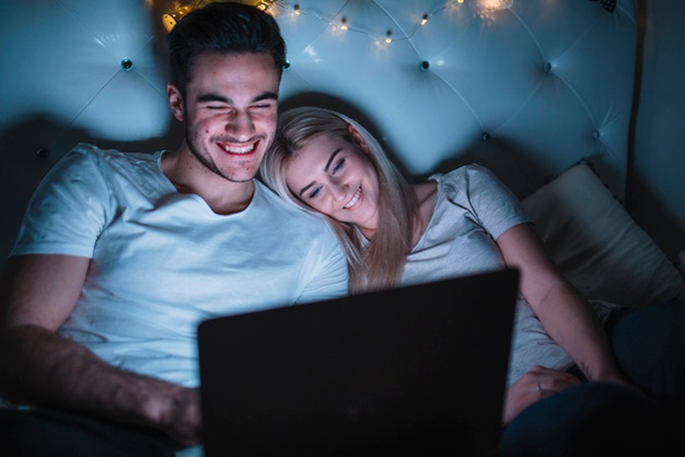Top 7 Best “Netflix and Chill” Movies for Couples to Watch